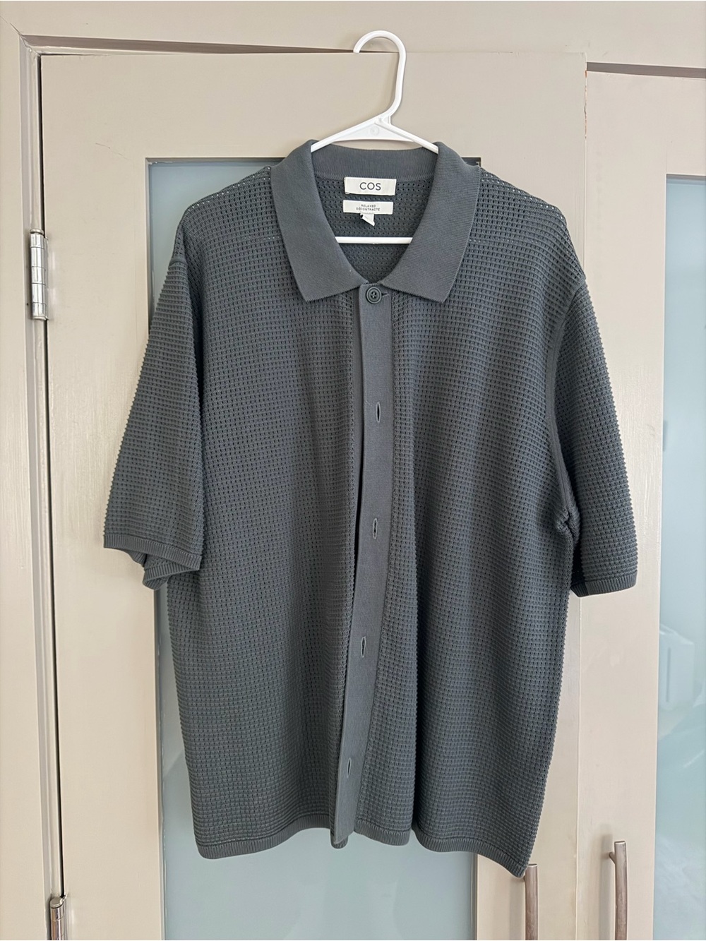 COS Men's Charcoal Textured Short-Sleeve Polo. Size L